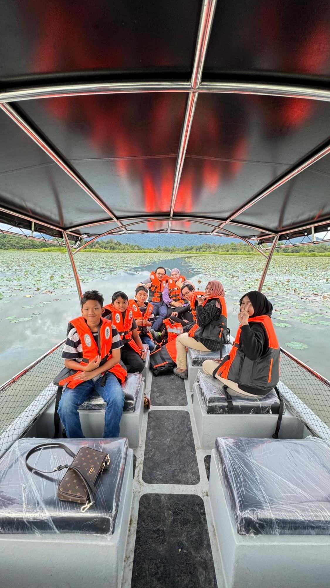 Hotel Branda Kampung Sumpitan Lenggong Tiada Sungai Kampong Ulu Jepai Exterior foto